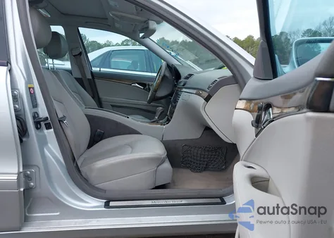 2007 Mercedes-Benz E 350 z USA, uszkodzony, nr VIN WDBUF56X07B111890